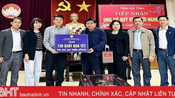 Bộ Kế hoạch và Đầu tư trao 720 suất quà tết cho người nghèo Hà Tĩnh