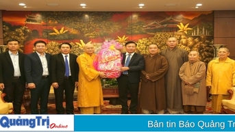 Ban Trị sự Giáo hội Phật giáo Việt Nam tỉnh đến thăm và chúc Tết Thường trực Tỉnh ủy