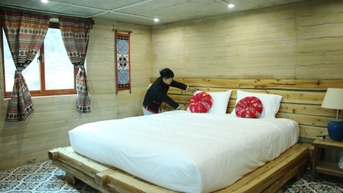 ផ្ទះសំណាក់ Huong Hoi Que