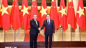 Việt Nam kiên định củng cố, phát triển quan hệ hợp tác, hữu nghị với Trung Quốc