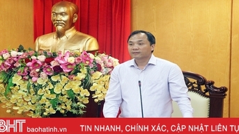 គណៈកម្មាធិការអចិន្ត្រៃយ៍គណៈកម្មាធិការបក្សខេត្ត Ha Tinh បានផ្តល់យោបល់លើខ្លឹមសារដែលបានដាក់ជូនអង្គប្រជុំក្រុមប្រឹក្សាប្រជាជនខេត្ត។