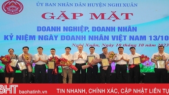 Các địa phương vinh danh doanh nghiệp, doanh nhân tiêu biểu