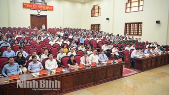Quán triệt triển khai thực hiện các văn bản của Bộ Chính trị Ban Bí thư