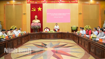 Đoàn công tác Tiểu ban Văn kiện Đại hội XIV của Đảng làm việc với Ban Thường vụ Tỉnh ủy