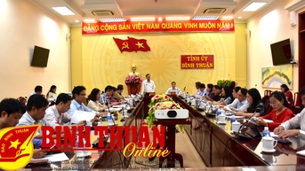 Khảo sát việc vận dụng bài học “Dân là gốc”, “Dân là trung tâm”