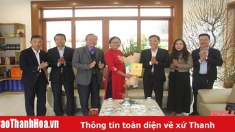 Phó Chủ tịch UBND tỉnh Đầu Thanh Tùng thăm, chúc Tết các trí thức, văn nghệ sĩ , huấn luyện viên, vận động viên tiêu biểu