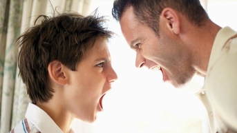 អាកប្បកិរិយា 3 របស់ឪពុកម្តាយដែលសាបព្រួស 'គ្រាប់ពូជអាក្រក់' ដោយអចេតនានៅក្នុងកូនរបស់ពួកគេ។