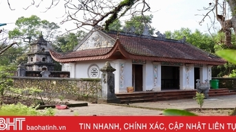 សម្រស់បុរាណនៃប៉មថ្មដែលមានអាយុកាលជាង 500 ឆ្នាំនៅ Ha Tinh