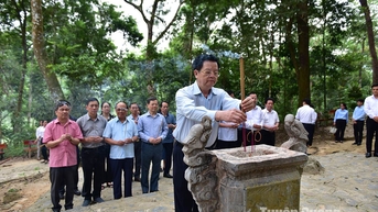 Đoàn công tác của Ban Dân vận Trung ương thăm Khu di tích Quốc gia đặc biệt Tân Trào