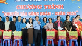 Tặng hơn 3.000 vé tàu, vé xe cho công nhân, người lao động tại Bình Dương về quê đón Tết
