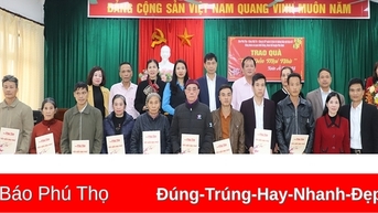 Trao quà “Tết đến mọi nhà” tại huyện Phù Ninh