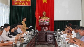 Ban dân tộc HĐND tỉnh làm việc với UBND huyện Bác Ái