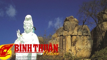 រីករាយជាមួយវត្តថ្មម៉ាប