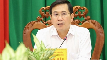 도 상무위원회는 도 문학예술협회 당 대표단과 협력했습니다.