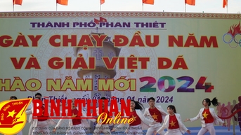 Hơn 2.000 người tham gia ngày chạy đầu năm
