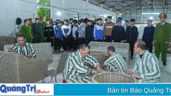 ក្មេងជំទង់ពិការចំនួន 60 នាក់ចូលរួមក្នុង "បទពិសោធន៍ដើម្បីធំឡើង" នៅពន្ធនាគារ Nghia An