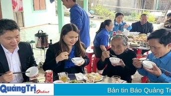 Tổ chức “Bữa cơm tất niên