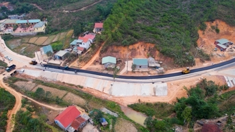 Ưu tiên nguồn lực phát triển giao thông miền núi