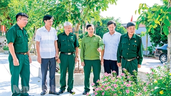 4월 30일의 승리 정신을 고취하고, 조국 개발을 위한 지적 노력을 기여할 강력한 재향군인회를 건설합니다.