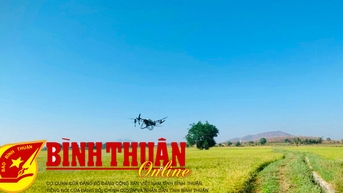 ឆ្ពោះទៅ "វាលគ្មានស្នាមជើង"