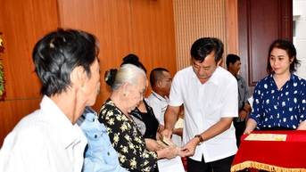 Bà Rịa - Vũng Tàu: Gần 21 tỷ chăm lo Tết cho người nghèo