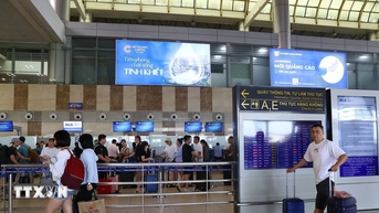 Bộ Tài chính lý giải tình trạng giá vé máy bay tăng cao