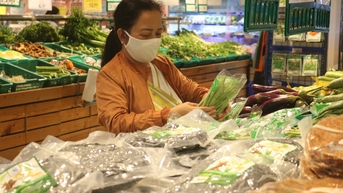 Tổng mức bán lẻ hàng hóa và doanh thu dịch vụ tăng gần 8,8%