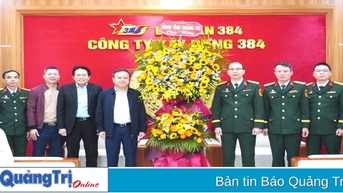 Phó Chủ tịch UBND tỉnh Lê Đức Tiến thăm các đơn vị quân đội nhân Ngày thành lập QĐND Việt Nam