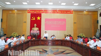 Đoàn công tác Tiểu ban Kinh tế Xã hội Đại hội XIV của Đảng làm việc với các địa phương vùng đồng bằng sông Hồng