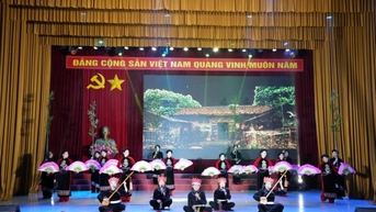 ពិធីរំលឹកខួបលើកទី 105 នៃការបង្កើតស្រុក Binh Lieu