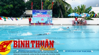 Sôi nổi giải bơi “Đường đua xanh”