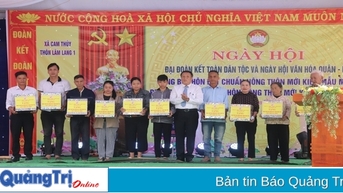 Sôi nổi “Ngày hội Đại đoàn kết toàn dân tộc” tại khu dân cư Lâm Lang 1, xã Cam Thủy, huyện Cam Lộ