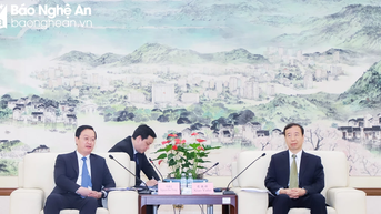 Chủ tịch UBND tỉnh Nghệ An Nguyễn Đức Trung hội kiến lãnh đạo thành phố Đông Quản, tỉnh Quảng Đông (Trung Quốc)