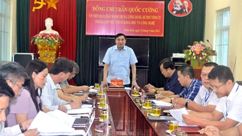 Bí thư Tỉnh ủy Trần Quốc Cường làm việc với Sở Khoa học và Công nghệ