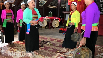 Người góp phần giữ gìn hồn cốt văn hóa Mường ở Quảng Lạc