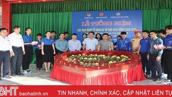 Tưởng niệm nạn nhân tử vong do tai nạn giao thông ở Cẩm Xuyên