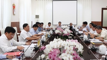 Đồng chí Trần Quốc Nam, Chủ tịch UBND tỉnh chủ trì cuộc họp chuẩn bị nội dung phục vụ Kỳ họp chuyên đề và Kỳ họp thường lệ HĐND tỉnh cuối năm 2024