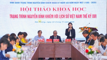 Đông đảo các nhà khoa học trong và ngoài thành phố tham dự Hội thảo khoa học “Trạng Trình Nguyễn Bỉnh Khiêm với lịch sử Việt Nam thế kỷ 16”