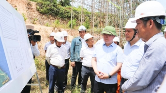 Bộ trưởng Bộ Công thương kiểm tra công trường Dự án đường dây 500kV mạch 3