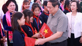Đoàn kết phải được thể hiện bằng hành động cụ thể