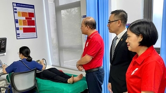 Tổ chức khám, tư vấn sức khỏe, cấp phát thuốc miễn phí cho người có hoàn cảnh khó khăn trên địa bàn quận Hải An