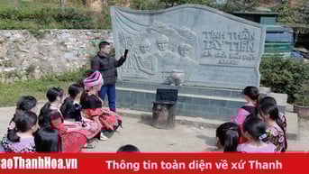 Đưa “nghị trường Quốc hội” đến với bản Mông