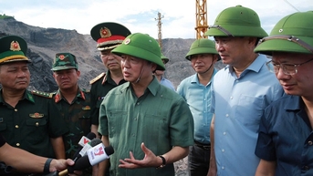 Thủ tướng chỉ đạo tập trung ứng phó bão và mưa lũ sau bão