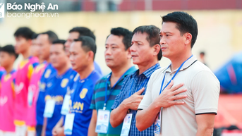 Thông qua chủ trương tăng mức chi hỗ trợ để giữ chân huấn luyện viên lò bóng đá trẻ Sông Lam Nghệ An