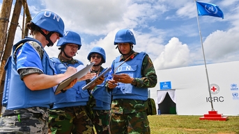 Đề xuất nâng lương trước niên hạn cho sĩ quan hoàn thành tốt nhiệm vụ gìn giữ hòa bình