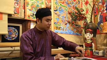 Chàng trai 9X Nam Chi say mê mỹ thuật dân gian
