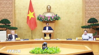 Thủ tướng: Tháo gỡ điểm nghẽn để đạt mục tiêu tăng trưởng 2 con số