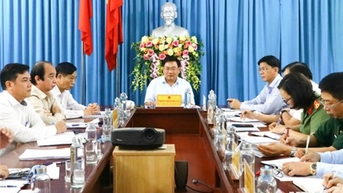 Đồng chí Trịnh Minh Hoàng, Phó Chủ tịch UBND tỉnh làm việc với Sở Nông nghiệp và Phát triển nông thôn