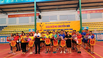Giao lưu văn nghệ, thể thao kỷ niệm 77 năm ngày truyền thống Văn phòng các cơ quan hành chính nhà nước