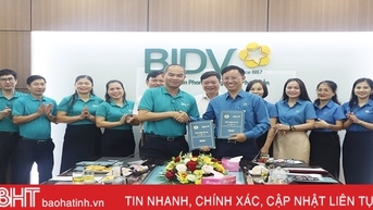 BIDV Ha Tinh ផ្តល់ការលើកទឹកចិត្តដល់សមាជិកសហជីពនៃវិស័យសុខាភិបាល Ha Tinh